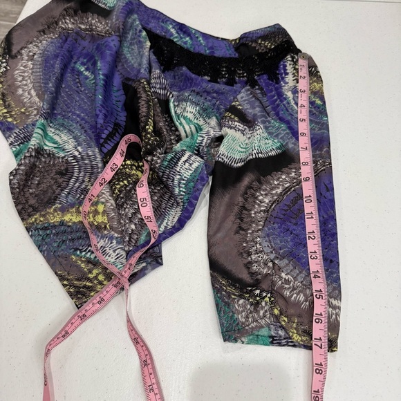 Angie One Shoulder Top Purple Abstract Print Black Fringe Women’s Size Small - Picture 8 of 11